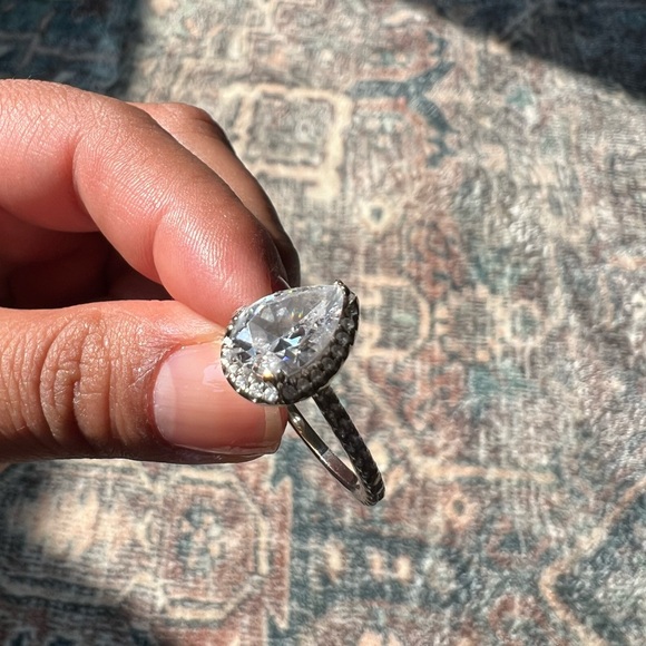 Diamond Nexus ring - Picture 5 of 8